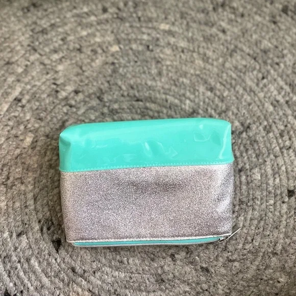 Set of 3 Beautiful Mermaid Bags for Beach Days/Makeup - Picture 7 of 11